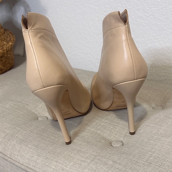 Barneys New York CO-OP Cream Heeled leather Boots 39 - Picture 5 of 9